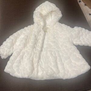 6-9mo girls faux fur button coat with hood